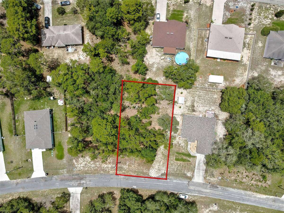 0.24 Acres of Residential Land for Sale in Citrus Springs, Florida
