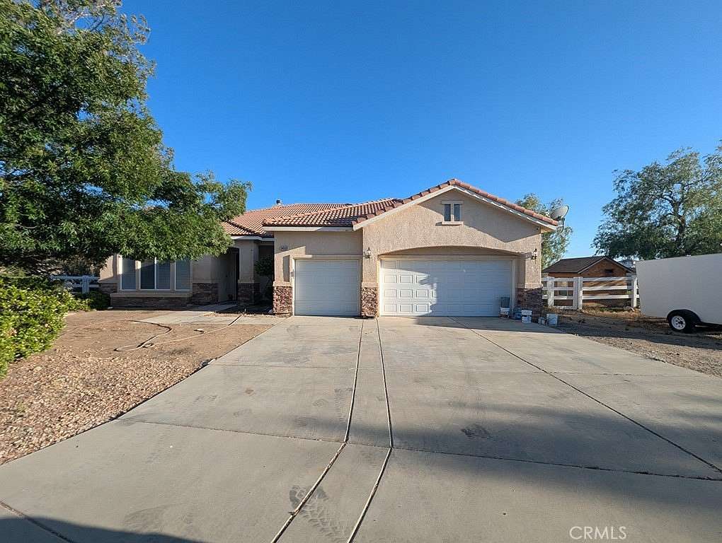 2 Acres of Land with Home for Sale in Acton, California