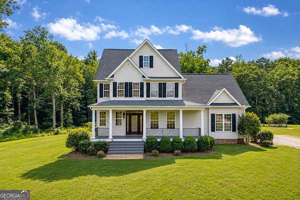 19.6 Acres of Land with Home for Sale in Hartwell, Georgia