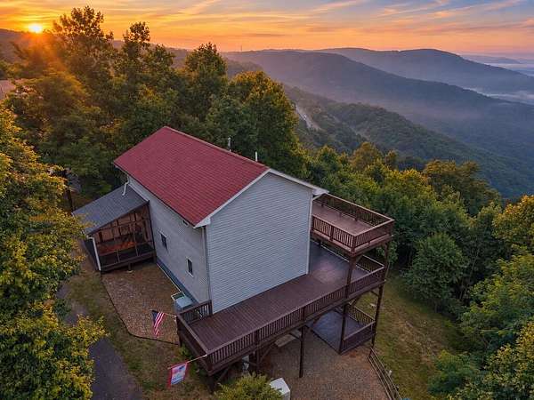 3.22 Acres of Land with Home for Sale in Fancy Gap, Virginia