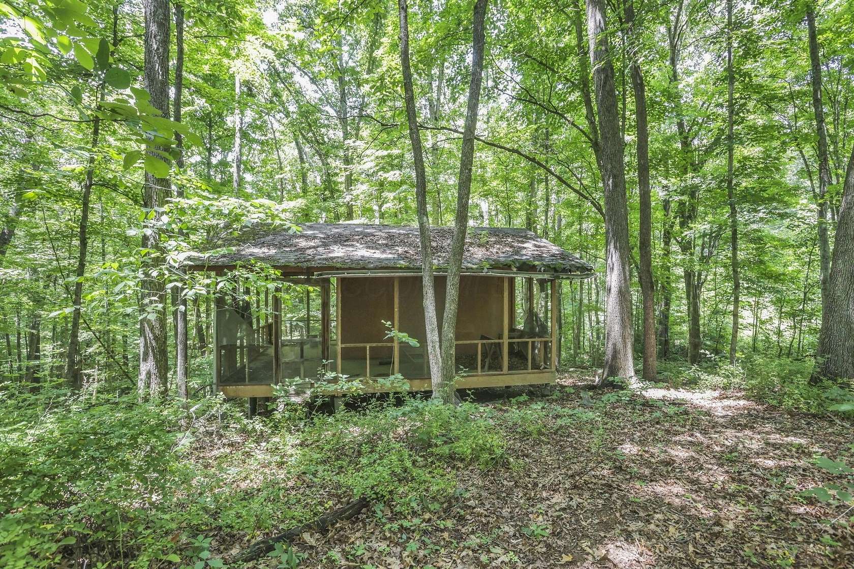 80.4 Acres of Recreational Land for Sale in Albany, Ohio