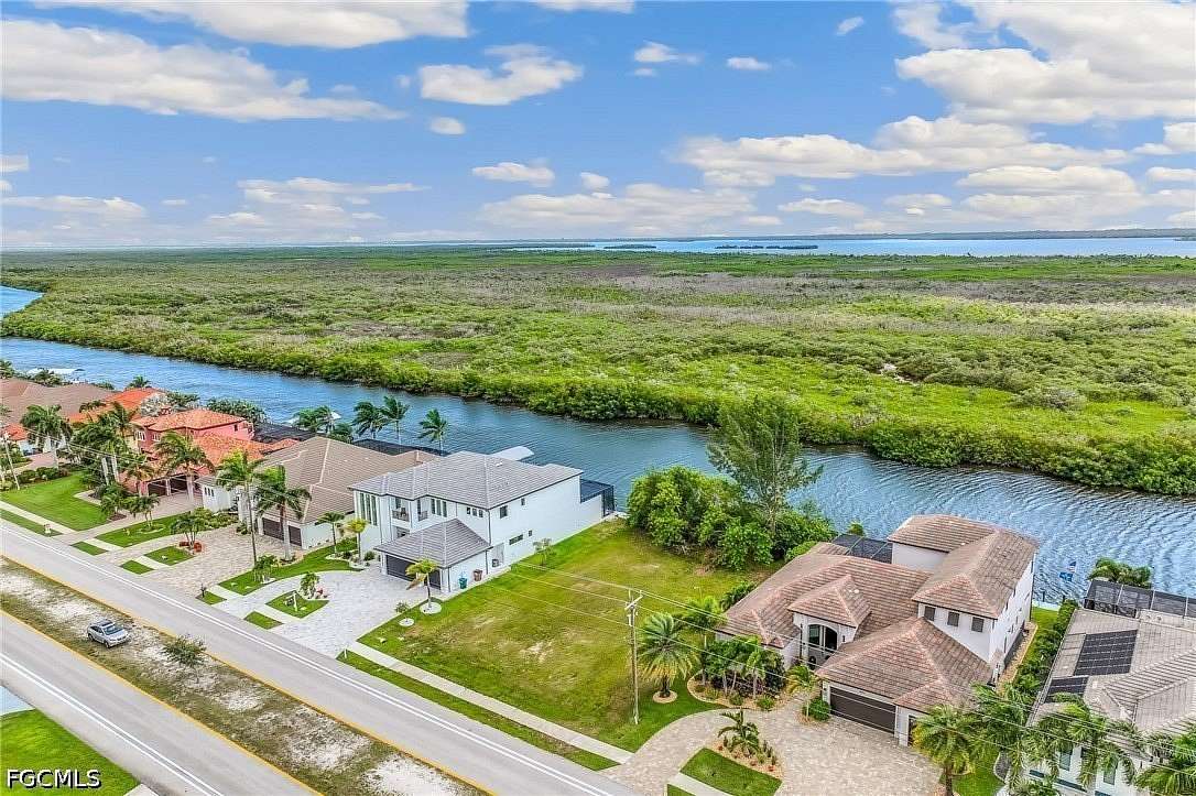 0.25 Acres of Residential Land for Sale in Cape Coral, Florida