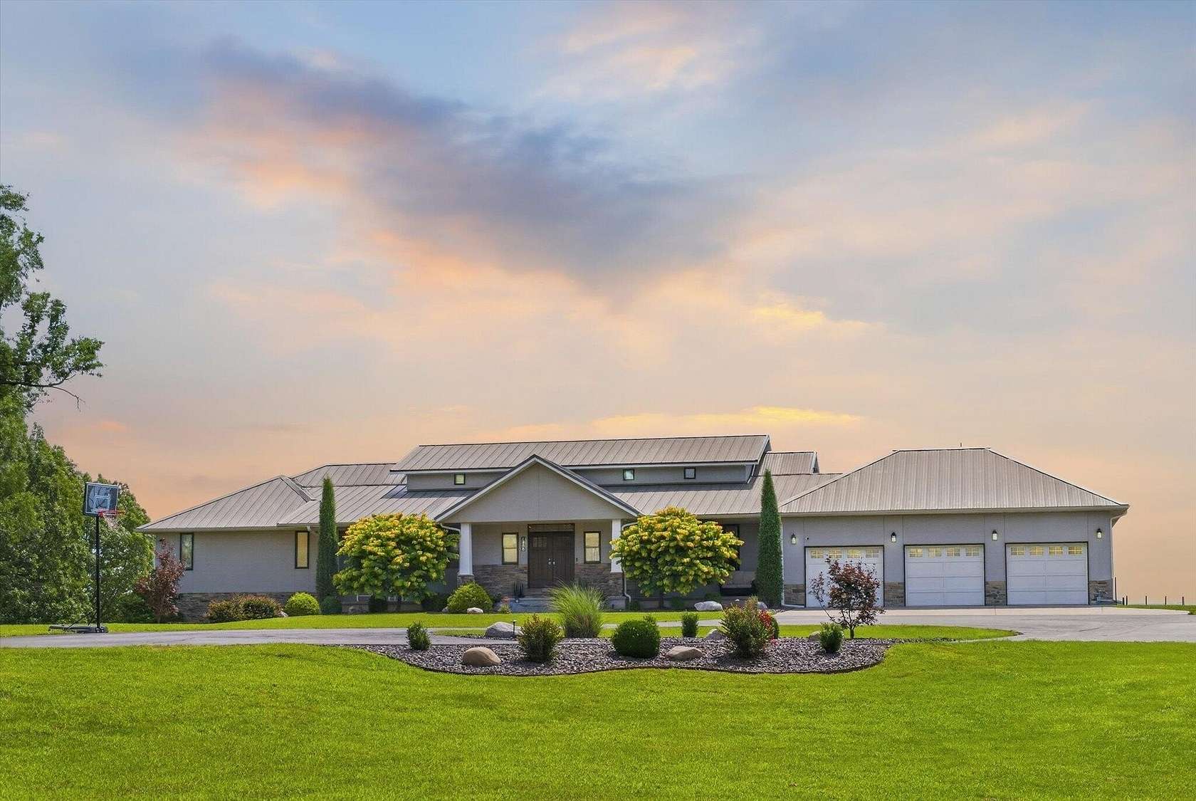28.8 Acres of Land with Home for Sale in Nixa, Missouri
