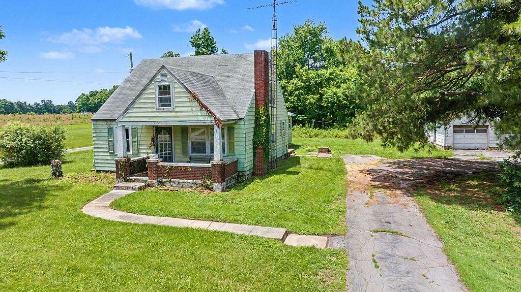 2.5 Acres of Land with Home for Auction in Centertown, Kentucky