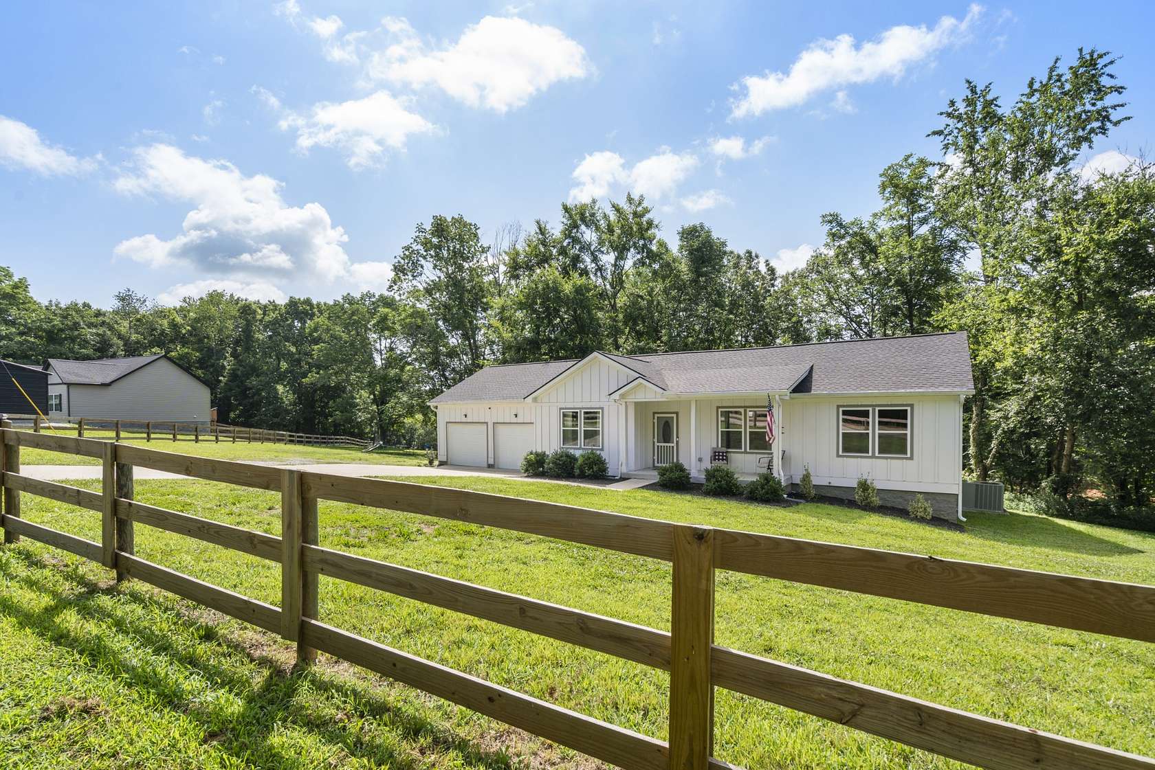 6 Acres of Land with Home for Sale in Dickson, Tennessee