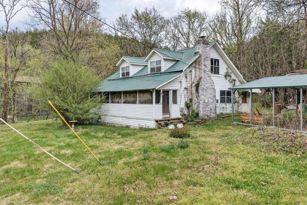 97.7 Acres of Land with Home for Sale in Gainesboro, Tennessee