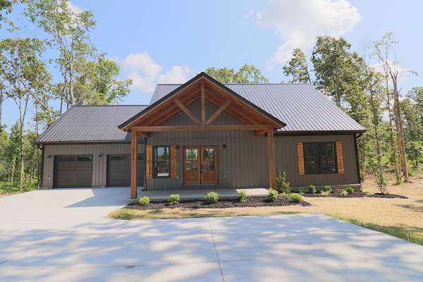 5 Acres of Land with Home for Sale in Summertown, Tennessee