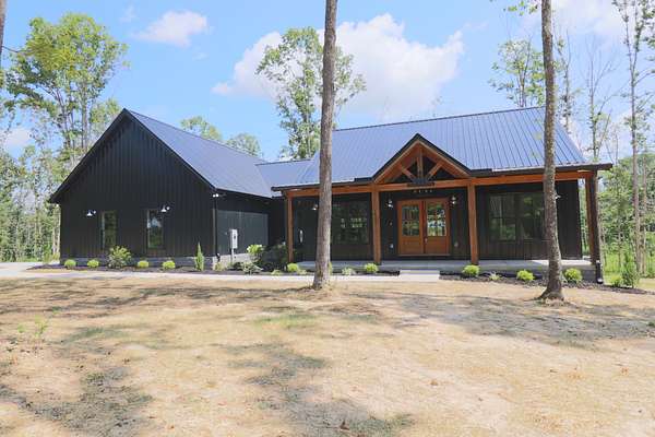 5.4 Acres of Land with Home for Sale in Summertown, Tennessee