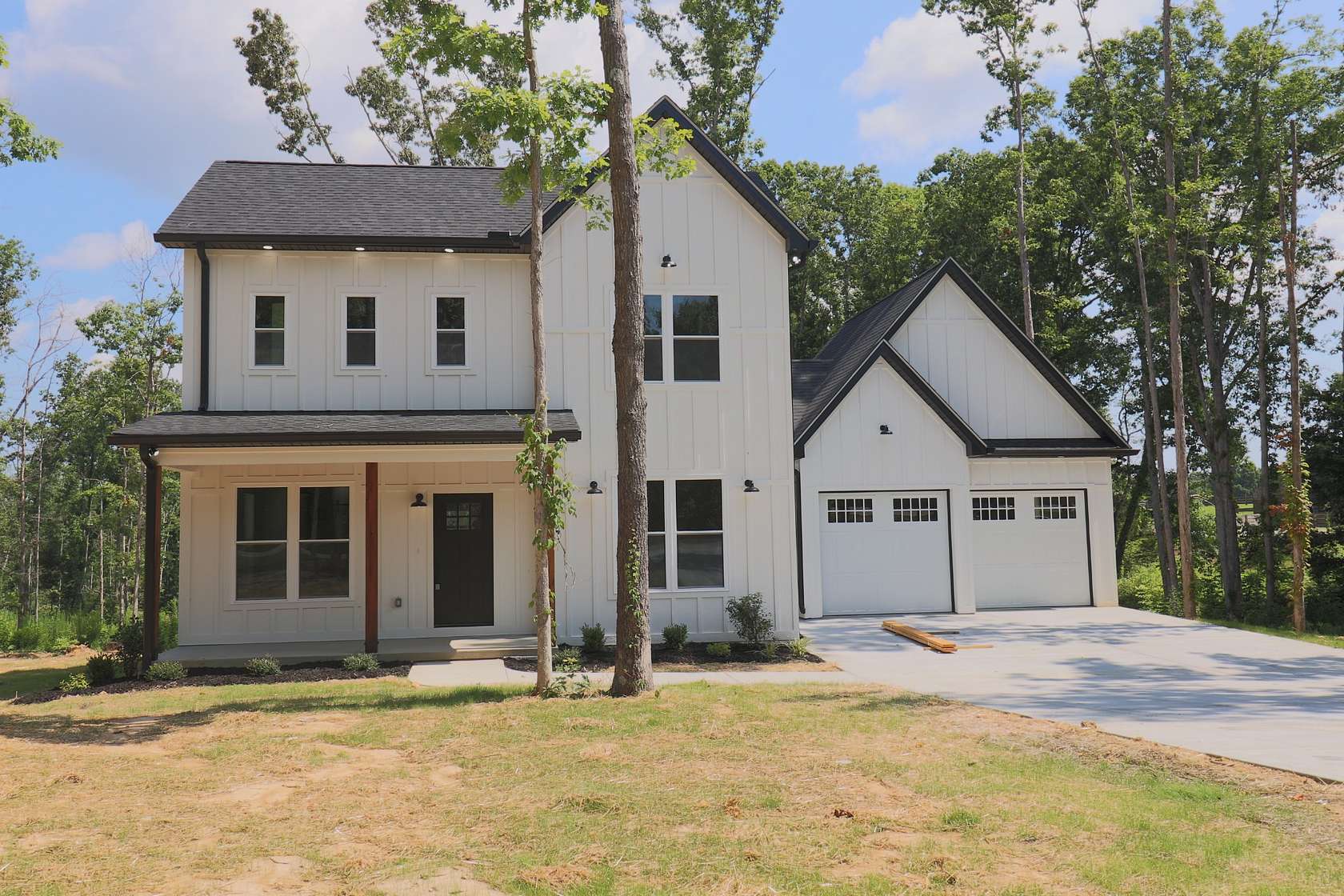 5.6 Acres of Land with Home for Sale in Summertown, Tennessee