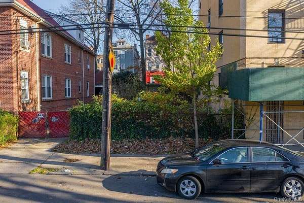 0.08 Acres of Residential Land for Sale in Bronx, New York