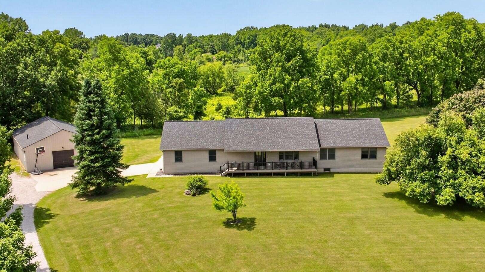 5 Acres of Land with Home for Sale in Manchester, Michigan