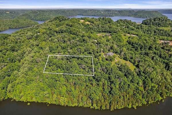 1.49 Acres of Residential Land for Sale in Silver Point, Tennessee