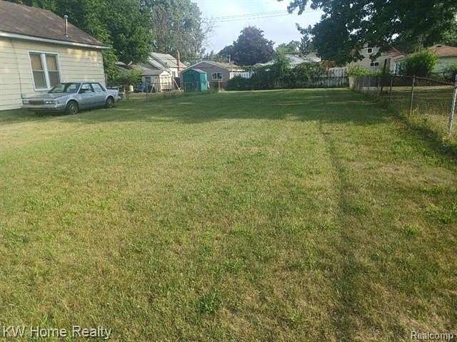 0.1 Acres of Residential Land for Sale in Hazel Park, Michigan