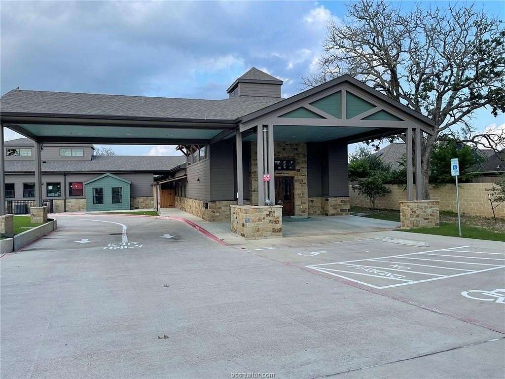 2 Acres of Improved Commercial Land for Sale in College Station, Texas
