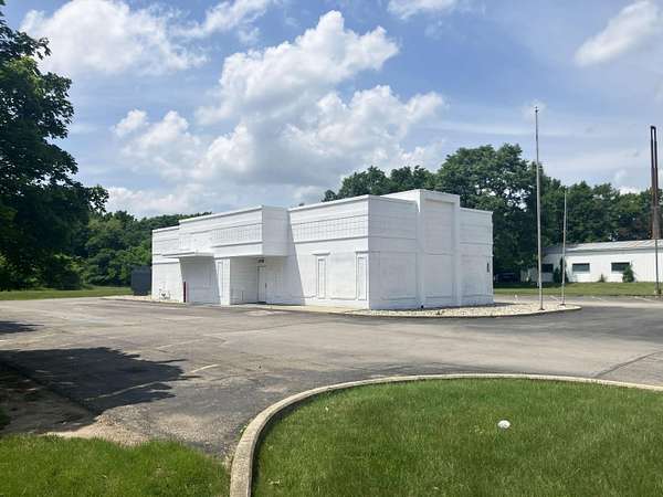 7 Acres of Improved Mixed-Use Land for Lease in Albion, Michigan