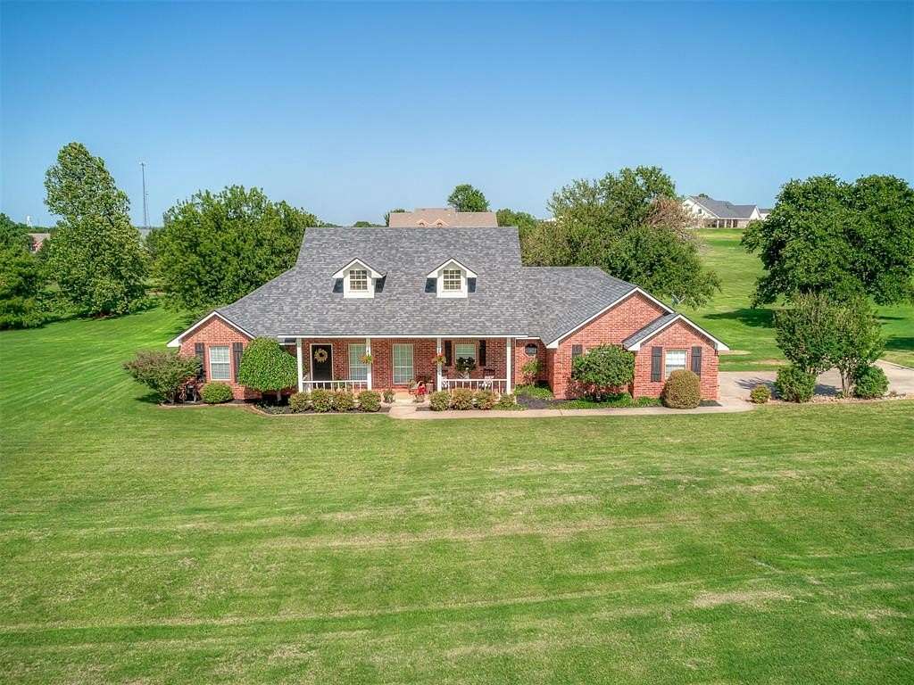 1.5 Acres of Land with Home for Sale in Blanchard, Oklahoma