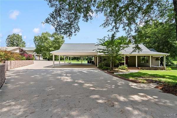 8 Acres of Land with Home for Sale in Moundville, Alabama