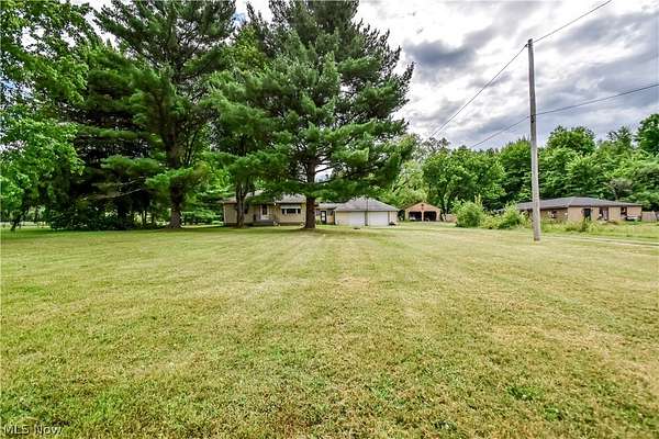 2.5 Acres of Land with Home for Sale in Warren, Ohio