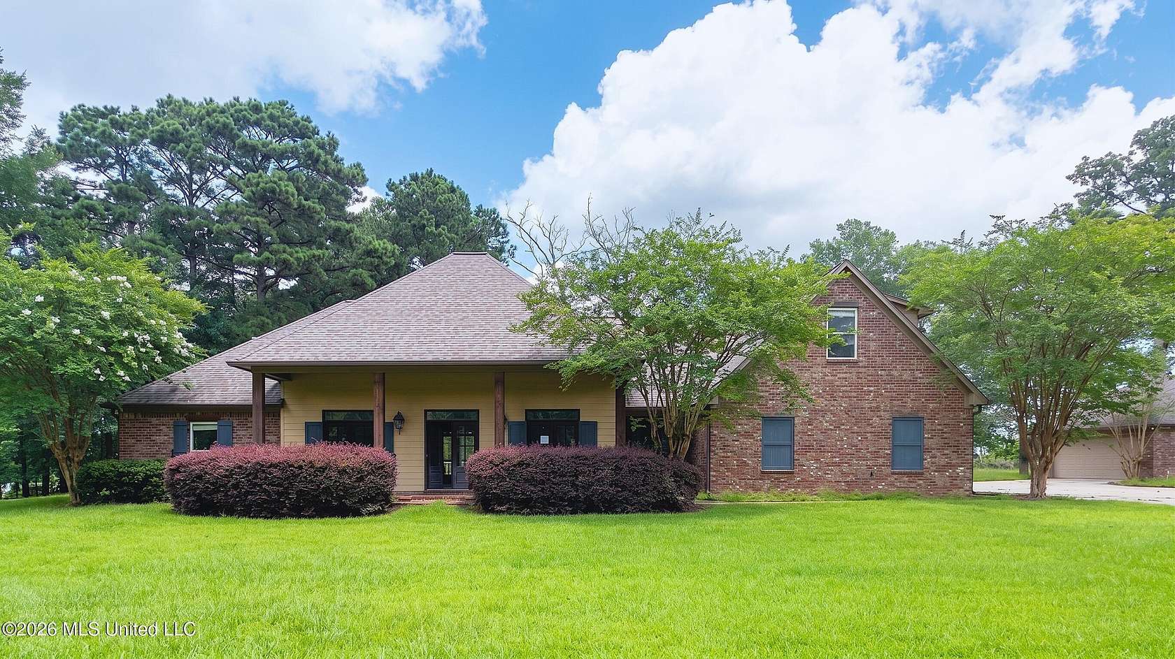 2 Acres of Land with Home for Sale in Brandon, Mississippi
