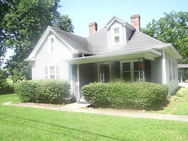 4.1 Acres of Land with Home for Sale in Midway, Kentucky
