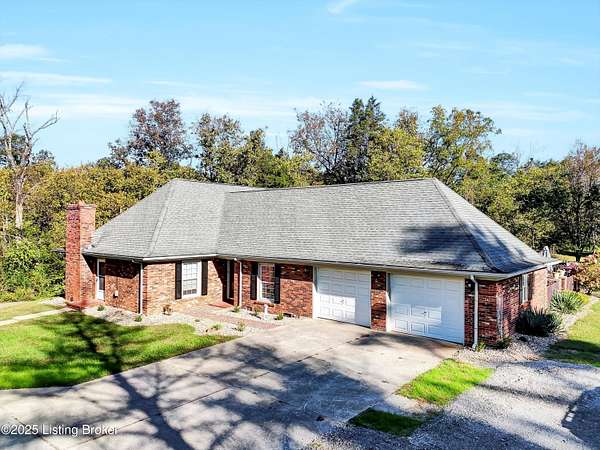 5.38 Acres of Land with Home for Sale in Louisville, Kentucky