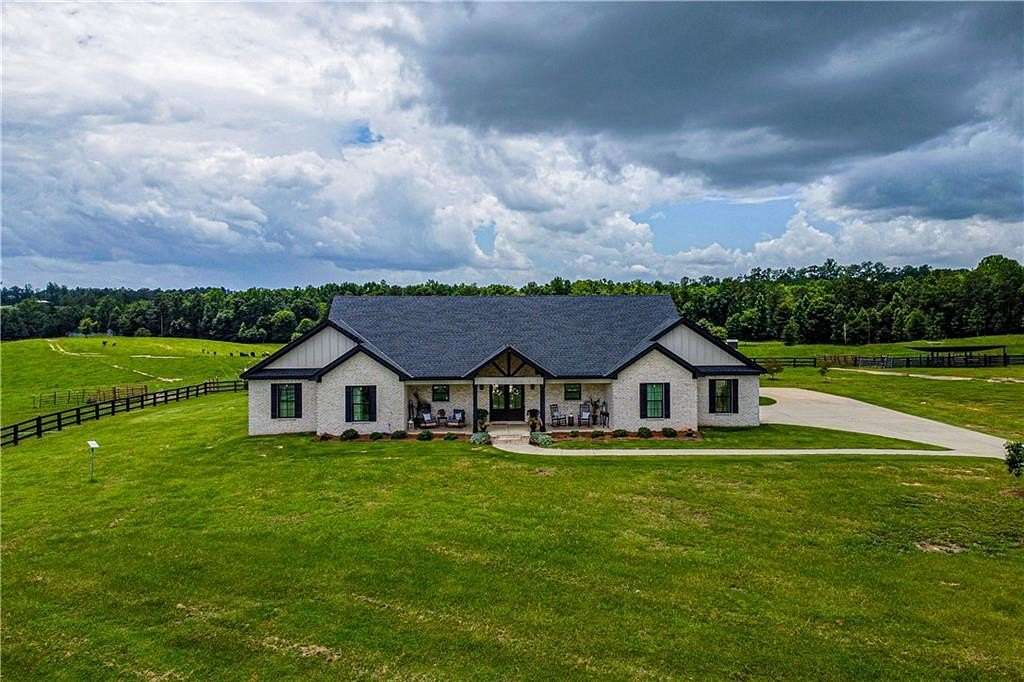 65.4 Acres of Agricultural Land with Home for Sale in Salem, Alabama