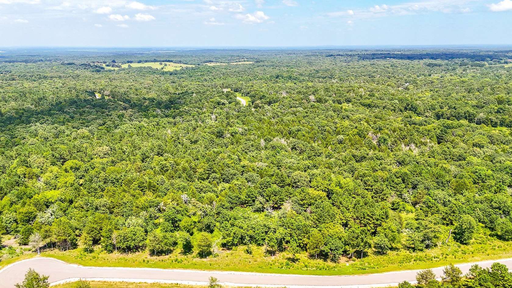 10.2 Acres of Recreational & Residential Land for Sale in Fairfield, Texas