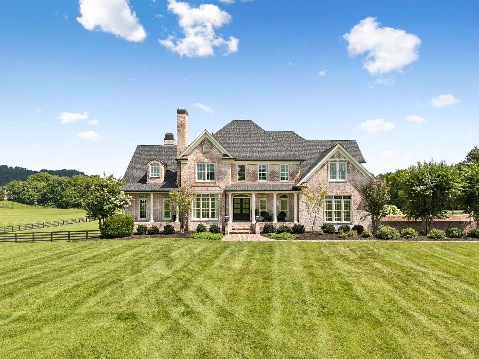 7.3 Acres of Land with Home for Sale in Franklin, Tennessee