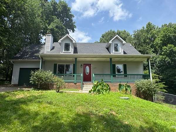 2 Acres of Land with Home for Sale in Woodlawn, Tennessee