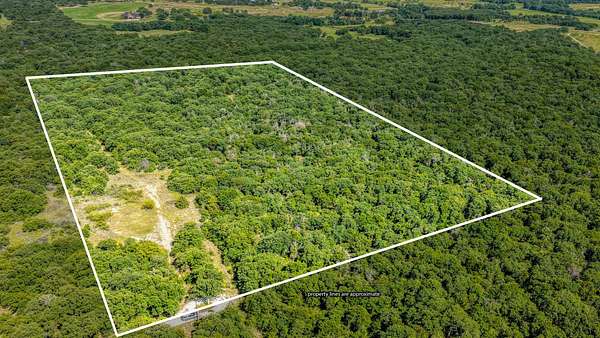 10 Acres of Land for Sale in Boyd, Texas