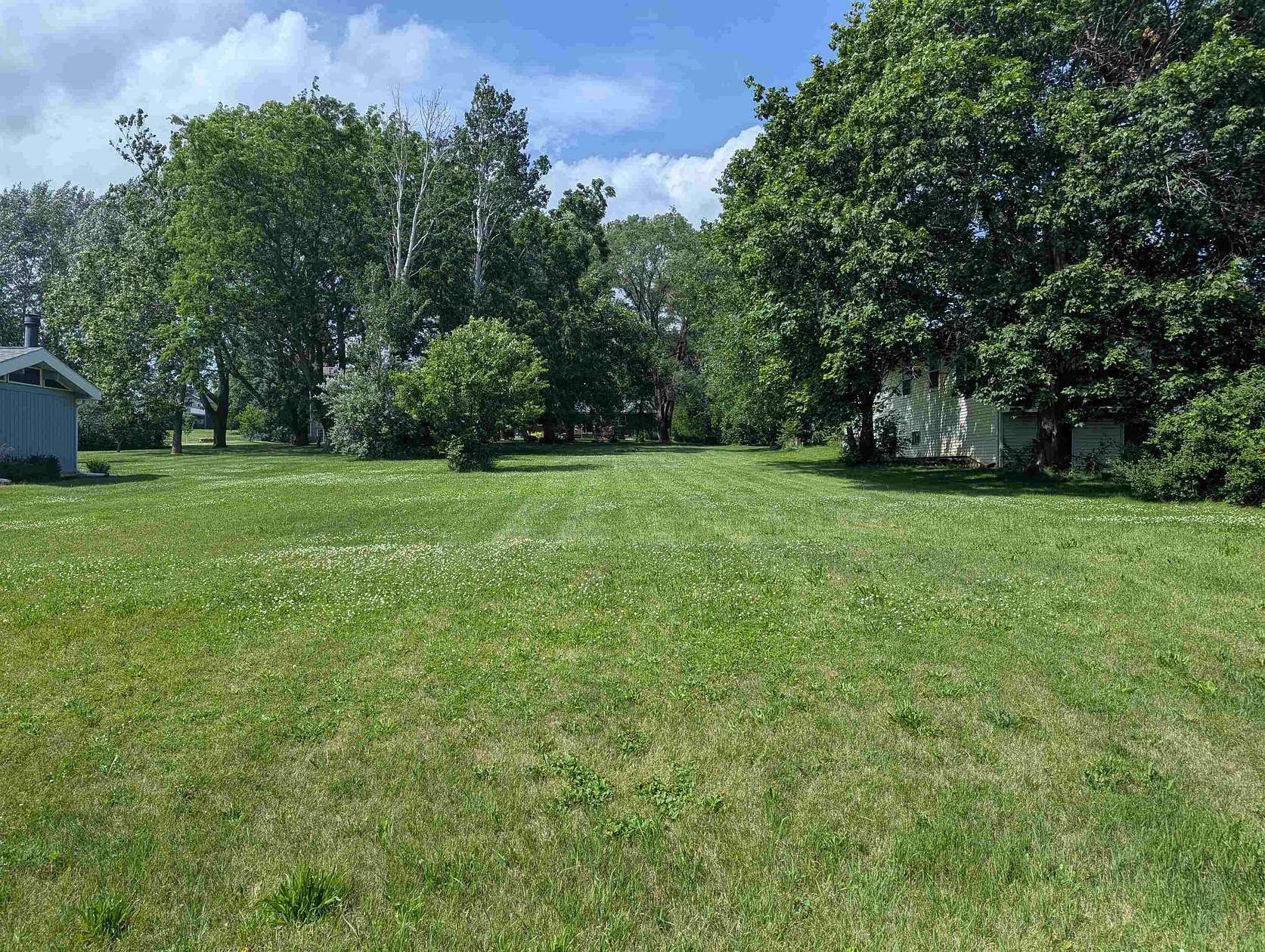 0.34 Acres of Land for Sale in Lake Summerset, Illinois
