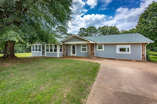 1.52 Acres of Land with Home for Sale in Shirley, Arkansas
