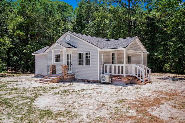 8.24 Acres of Land with Home for Sale in Hemingway, South Carolina