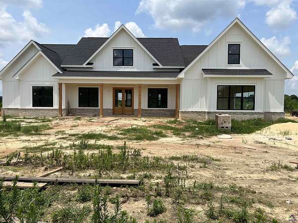 2.75 Acres of Land with Home for Sale in Elko, Georgia