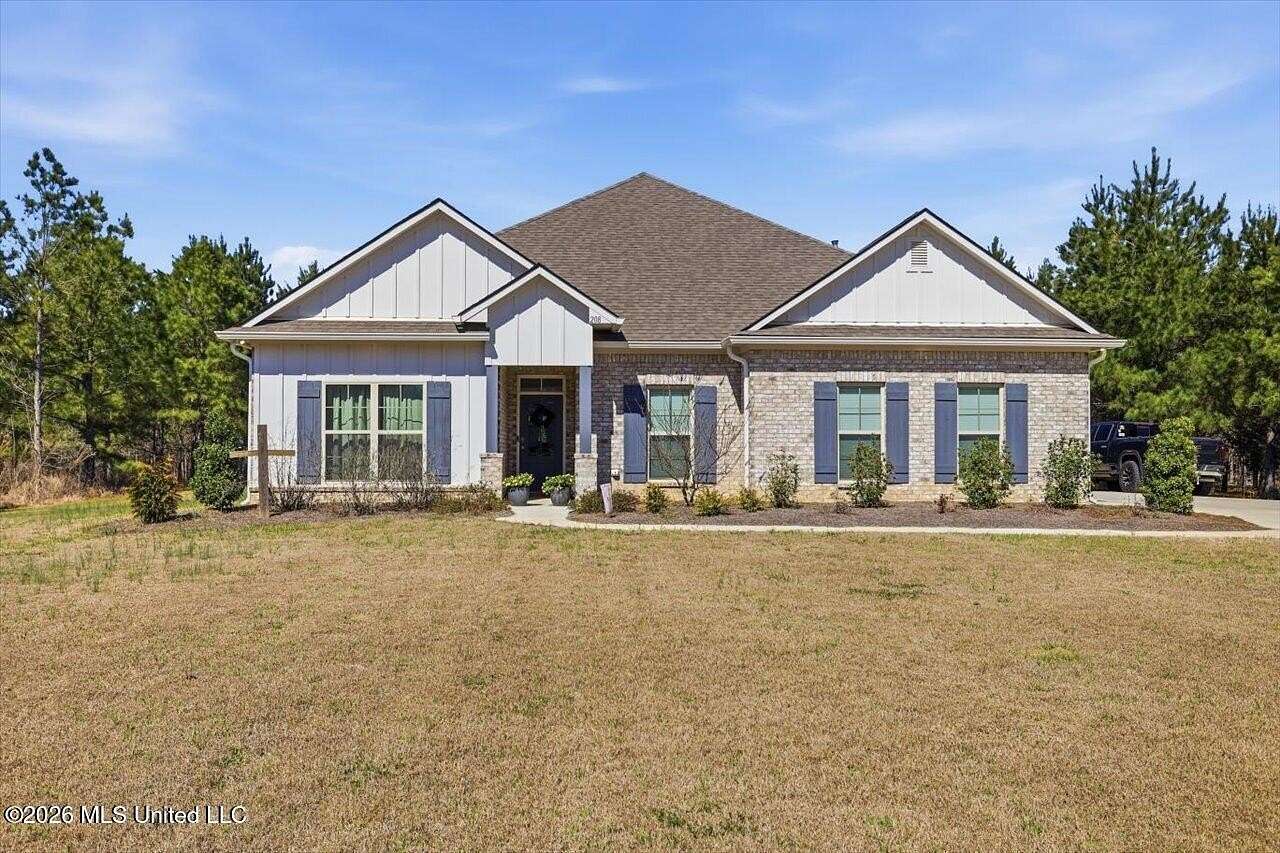 2.1 Acres of Land with Home for Sale in Madison, Mississippi