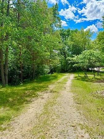 1.3 Acres of Residential Land for Sale in Tyrone Township, Michigan