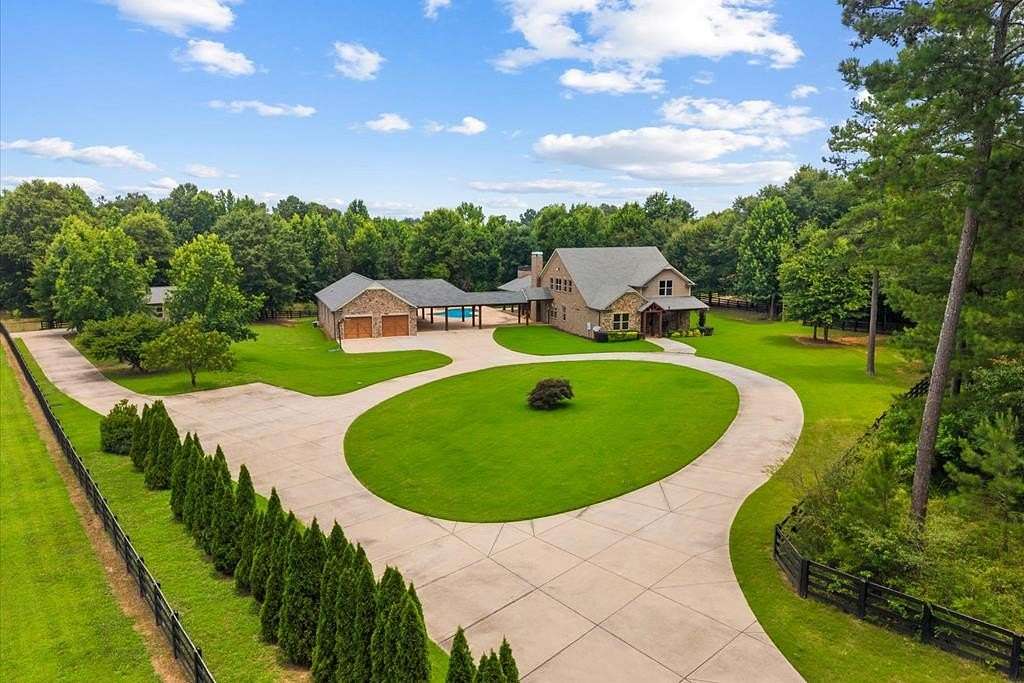 9 Acres of Land with Home for Sale in Taylorsville, Georgia