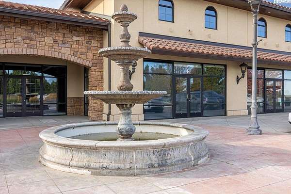4.87 Acres of Mixed-Use Land for Sale in Kennewick, Washington
