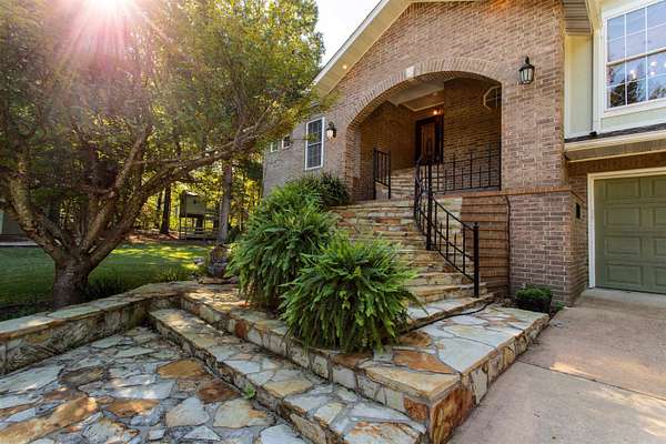 2.23 Acres of Land with Home for Sale in Cherokee Village, Arkansas