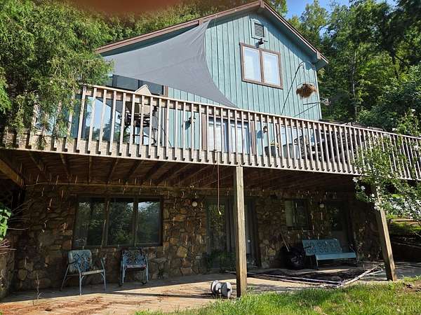 16 Acres of Land with Home for Sale in Amherst, Virginia