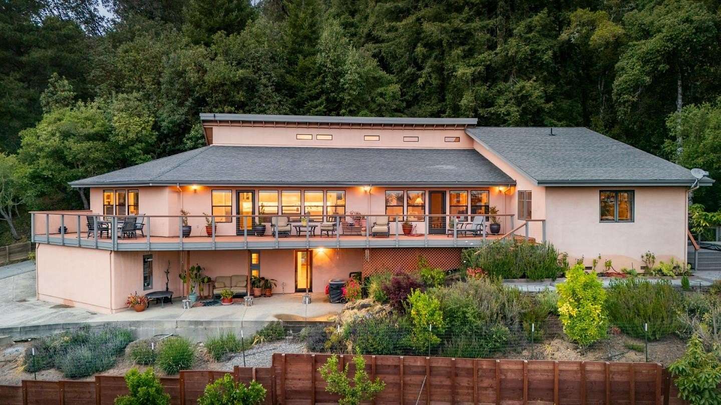 12.5 Acres of Land with Home for Sale in Watsonville, California