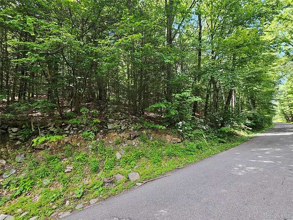 2.87 Acres of Residential Land for Sale in Kerhonkson, New York