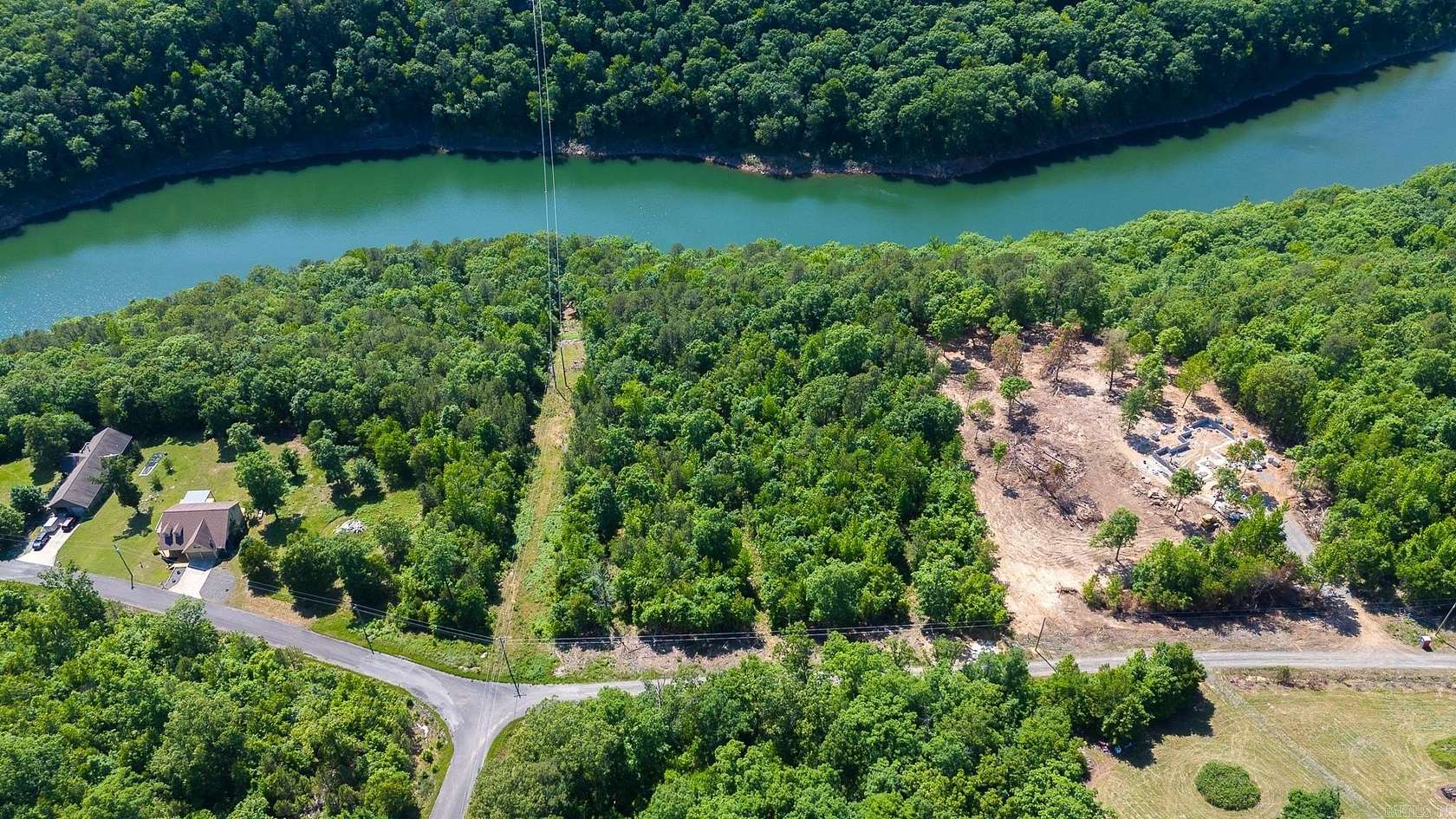 2 Acres of Residential Land for Sale in Edgemont, Arkansas