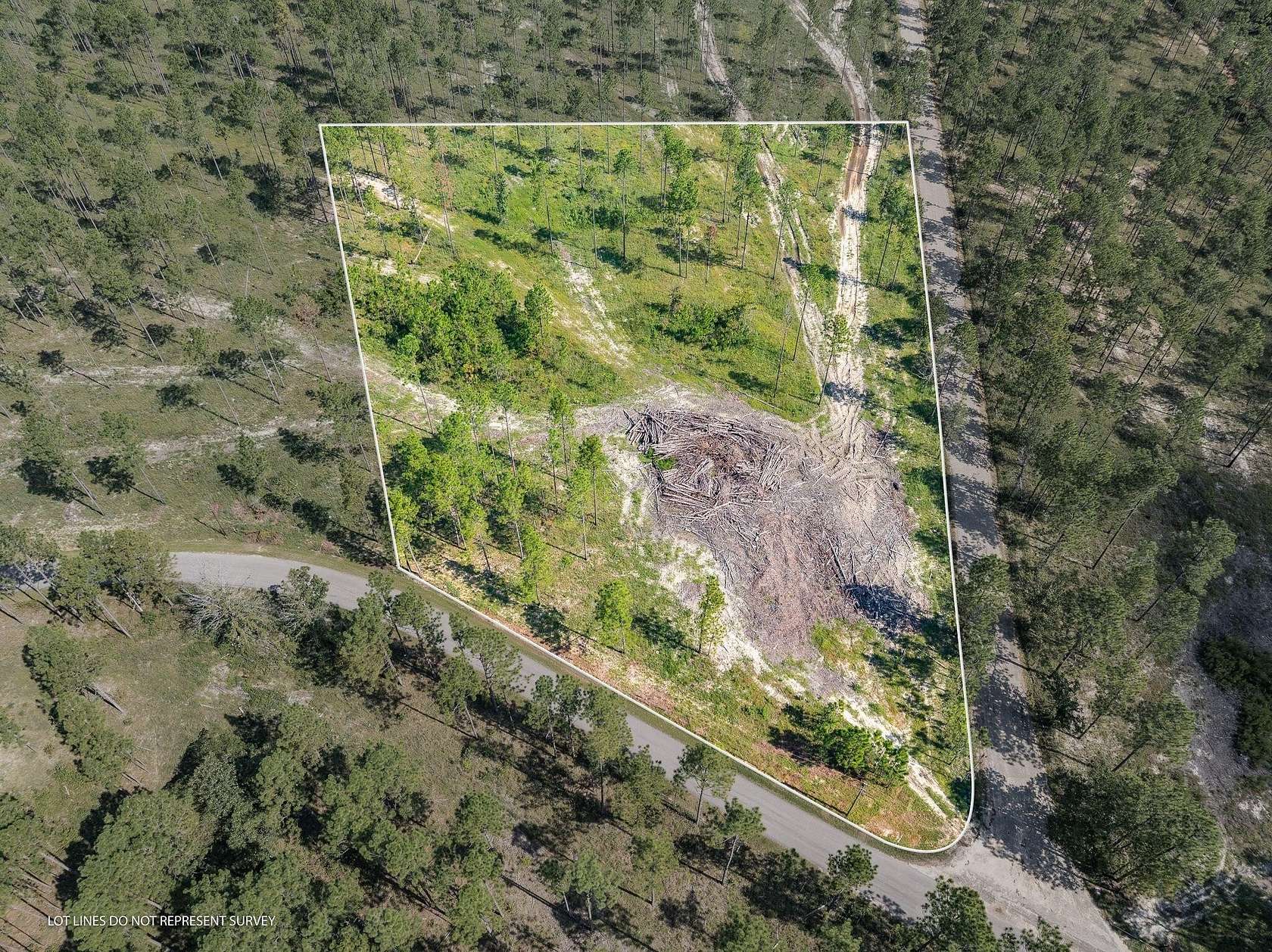 3.35 Acres of Residential Land for Sale in Lumberton, Mississippi