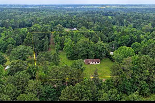 2.56 Acres of Residential Land for Sale in Jefferson, Texas