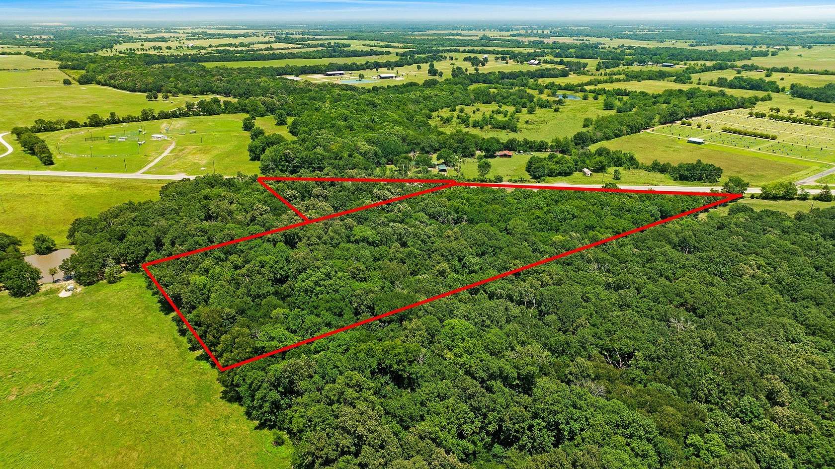8.55 Acres of Residential Land for Sale in Deport, Texas