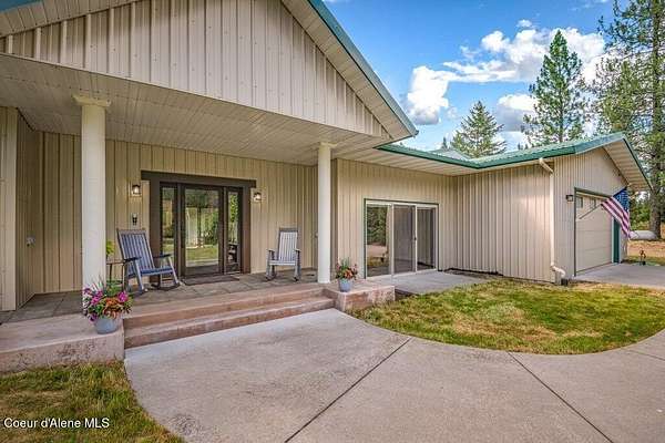 10.8 Acres of Land with Home for Sale in Spirit Lake, Idaho