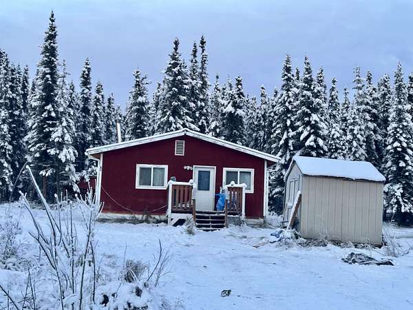 4.75 Acres of Improved Residential Land for Sale in Fairbanks, Alaska