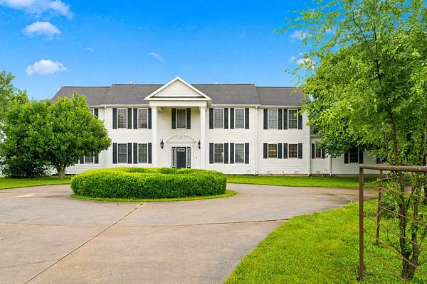 5 Acres of Land with Home for Sale in Springfield, Missouri