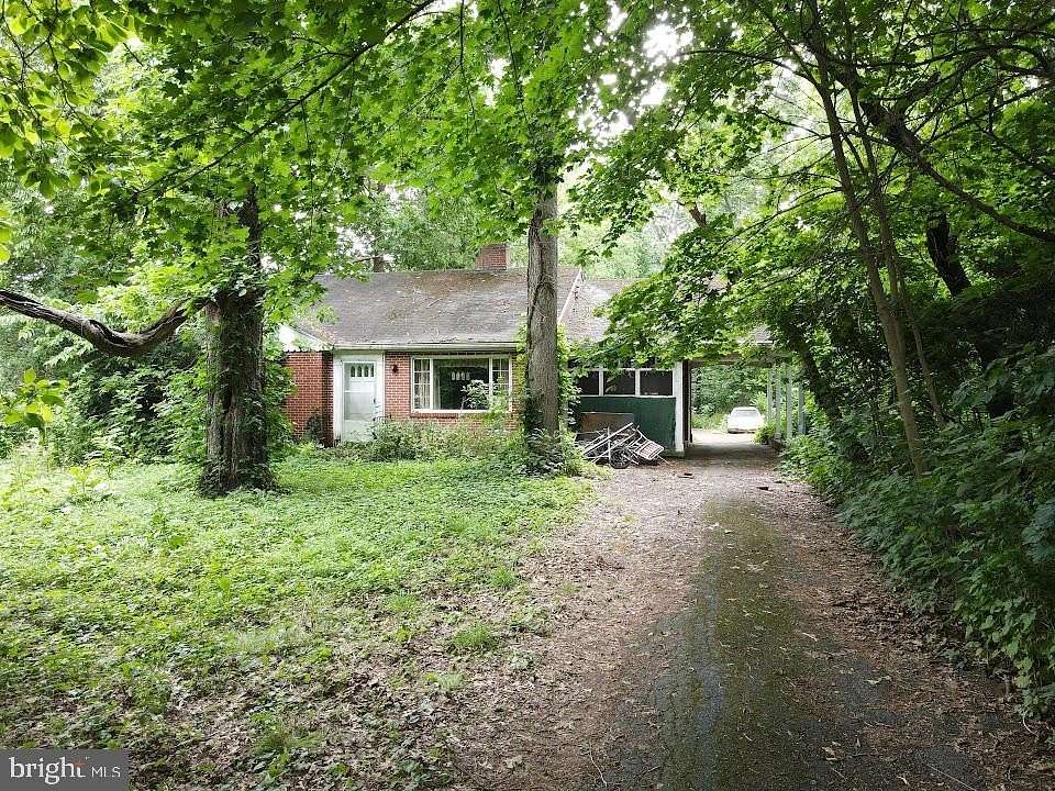 1.57 Acres of Land with Home for Sale in Manheim, Pennsylvania